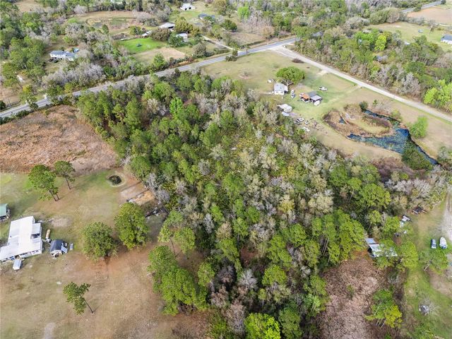 541 E OSCEOLA ROAD, Geneva, FL 32732