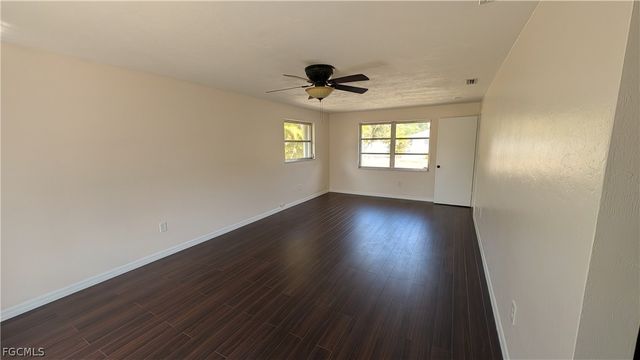 1329 Oaklawn CT, Fort Myers, FL 33919