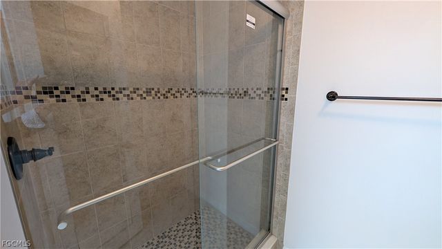 1329 Oaklawn CT, Fort Myers, FL 33919