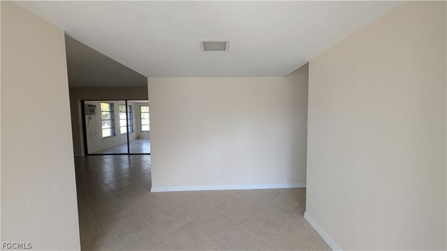 1329 Oaklawn CT, Fort Myers, FL 33919