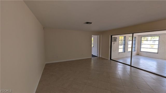 1329 Oaklawn CT, Fort Myers, FL 33919