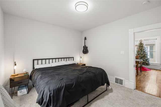 1369 York Street, Des Moines, IA 50316