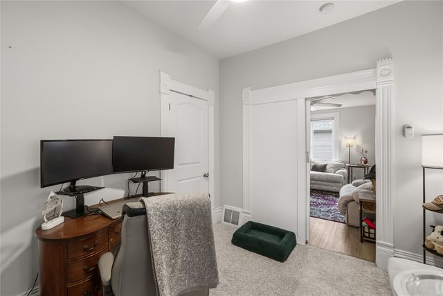 1369 York Street, Des Moines, IA 50316