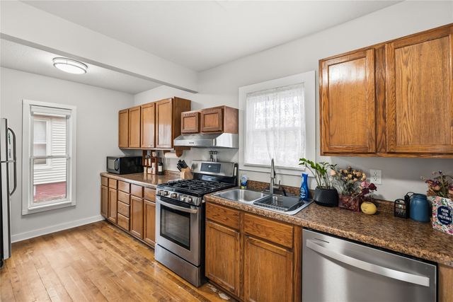 1369 York Street, Des Moines, IA 50316