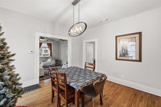 1369 York Street, Des Moines, IA 50316