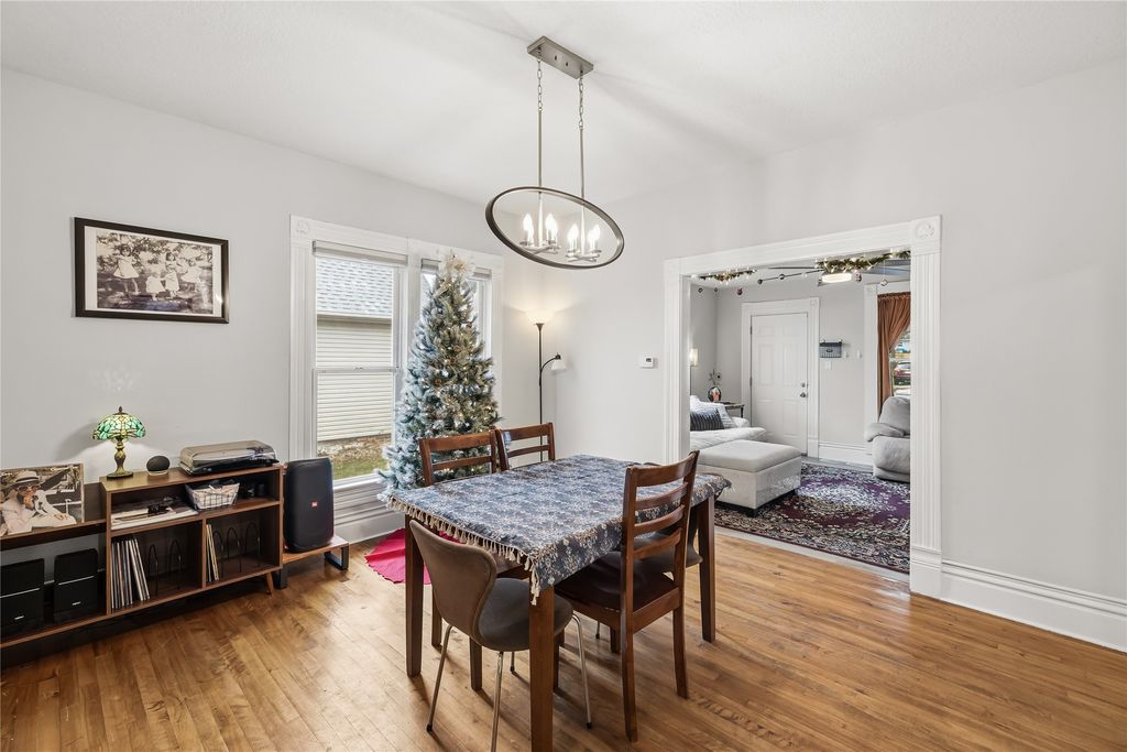 1369 York Street, Des Moines, IA 50316