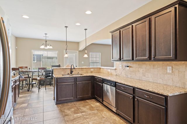6384 Asbury Place, Olive Branch, MS 38654