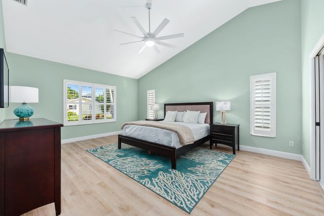 490 Mars Way, Juno Beach, FL 33408
