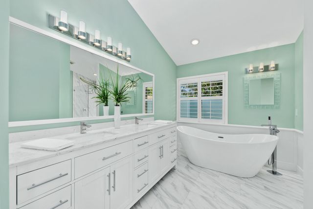 490 Mars Way, Juno Beach, FL 33408