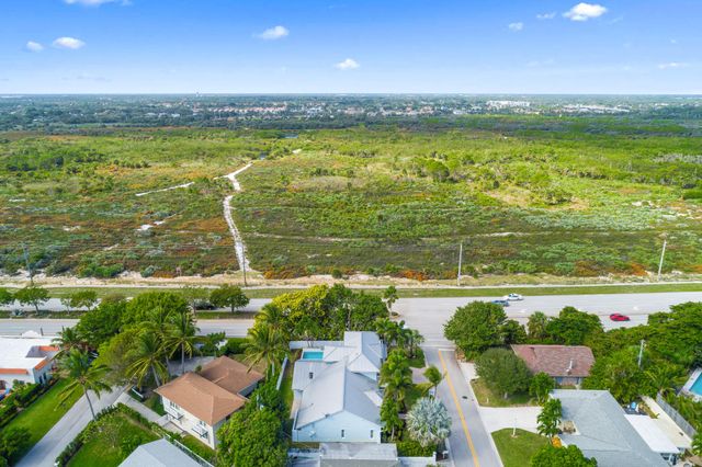 490 Mars Way, Juno Beach, FL 33408