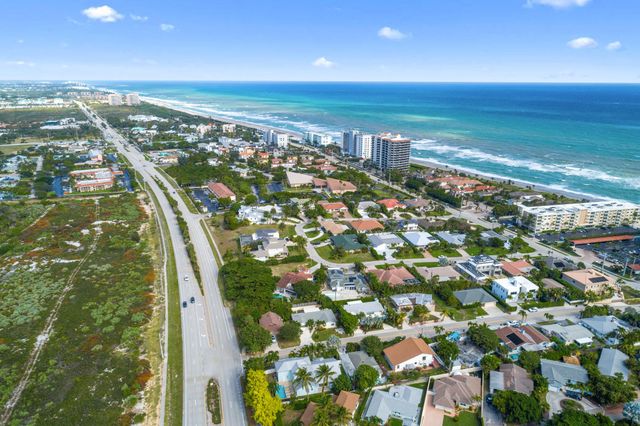 490 Mars Way, Juno Beach, FL 33408