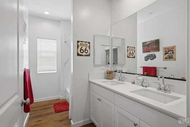 16907 Mairs Drive, Bakersfield, CA 93314