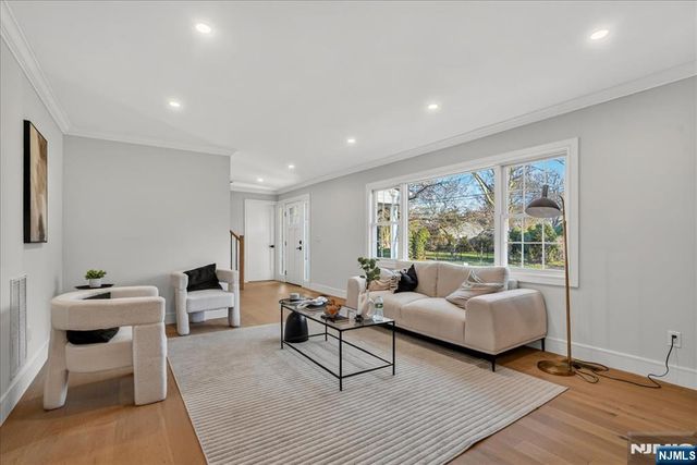 56 Manor, Harrington Park, NJ 07640