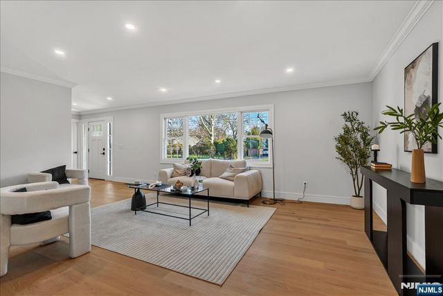 56 Manor, Harrington Park, NJ 07640