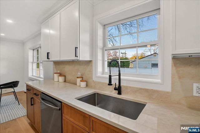 56 Manor, Harrington Park, NJ 07640