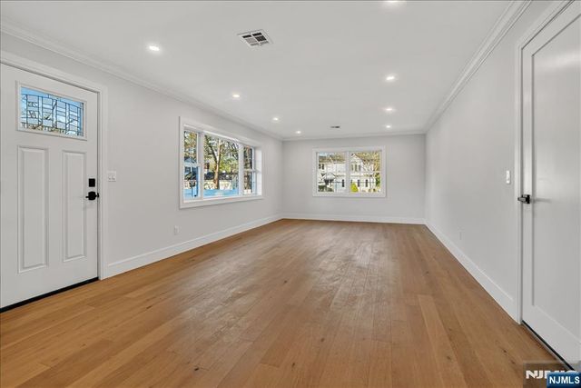 56 Manor, Harrington Park, NJ 07640
