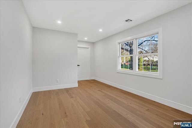 56 Manor, Harrington Park, NJ 07640