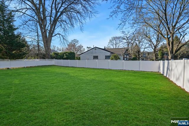 56 Manor, Harrington Park, NJ 07640