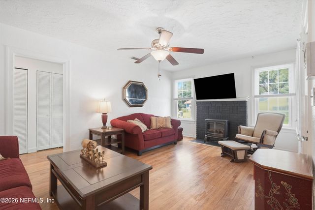 5372 COLONIAL Avenue, Jacksonville, FL 32210