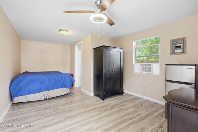 5372 COLONIAL Avenue, Jacksonville, FL 32210