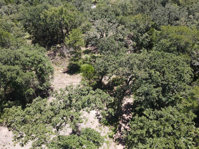 548 Hughes Cutoff Rd Road, Hearne, TX 77859