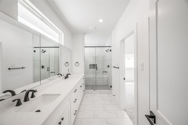 1216 Mcneil Street, Houston, TX 77009