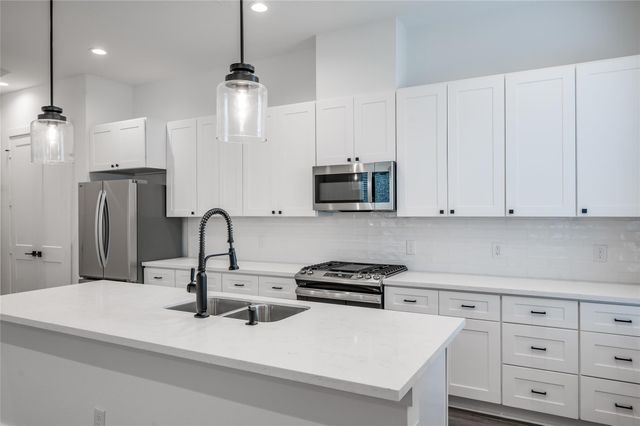 1216 Mcneil Street, Houston, TX 77009