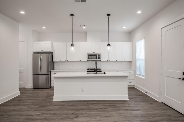 1216 Mcneil Street, Houston, TX 77009