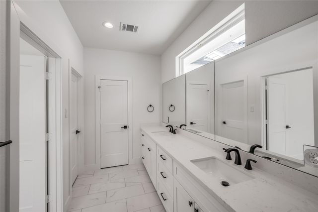 1216 Mcneil Street, Houston, TX 77009