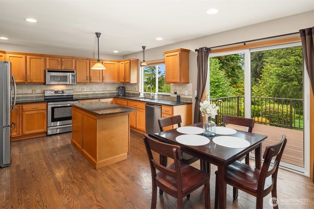 707 122nd Avenue Ct E, Edgewood, WA 98372