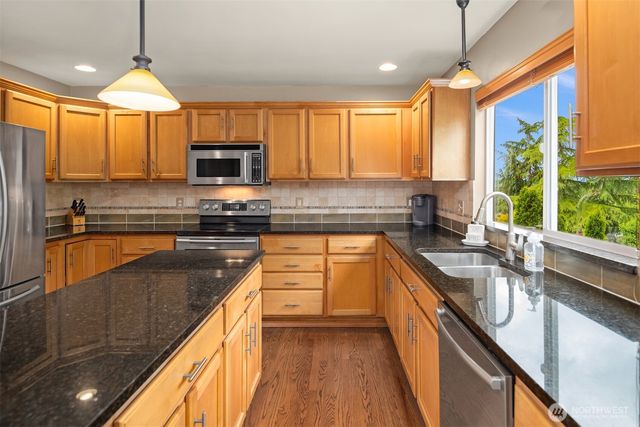 707 122nd Avenue Ct E, Edgewood, WA 98372