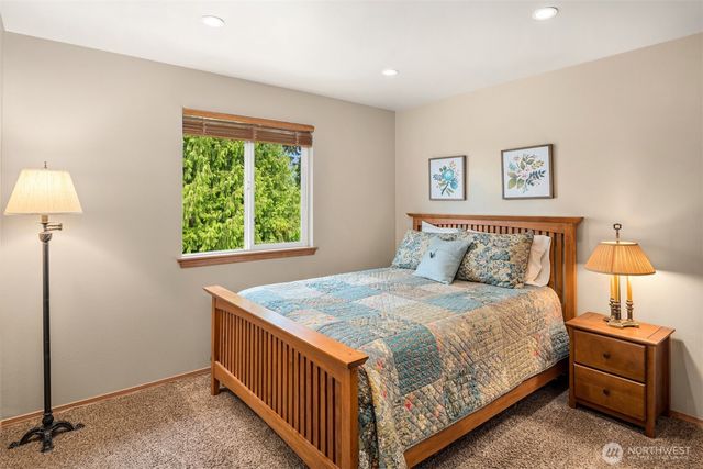 707 122nd Avenue Ct E, Edgewood, WA 98372