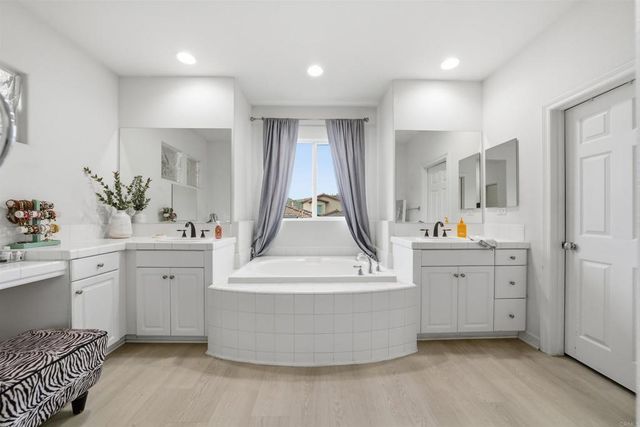 332 Monument Parkway, Perris, CA 92570