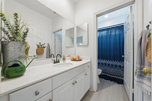 332 Monument Parkway, Perris, CA 92570