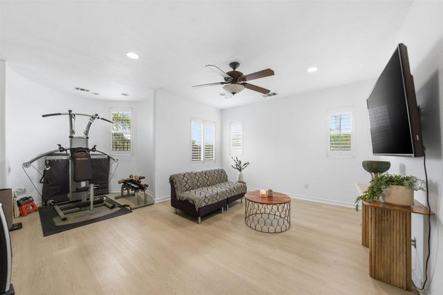 332 Monument Parkway, Perris, CA 92570