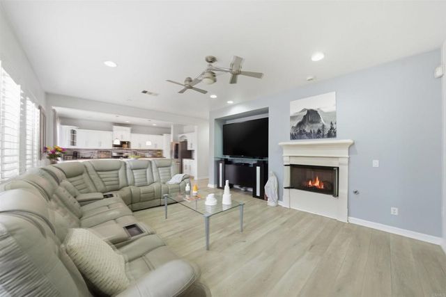 332 Monument Parkway, Perris, CA 92570