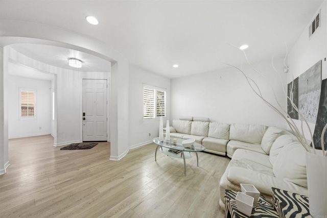 332 Monument Parkway, Perris, CA 92570