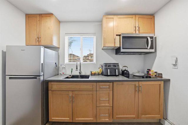 332 Monument Parkway, Perris, CA 92570