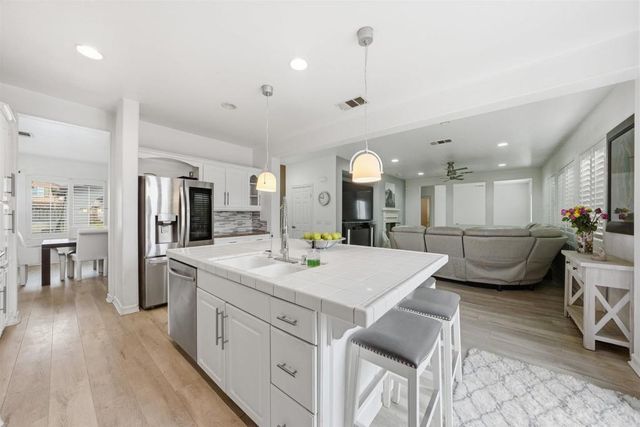 332 Monument Parkway, Perris, CA 92570