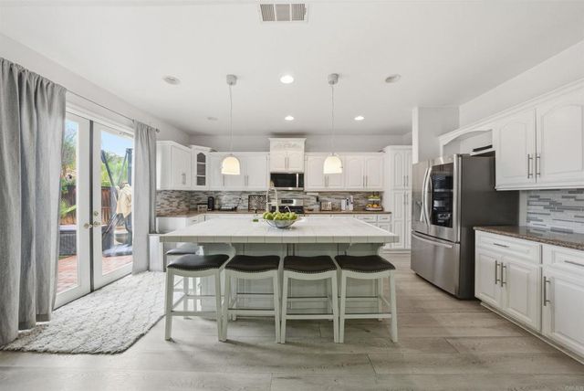 332 Monument Parkway, Perris, CA 92570