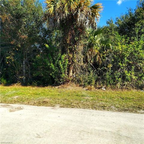 6036 Lacota AVE, Fort Myers, FL 33905