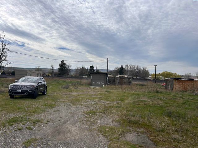 225507 E Sr 397, Kennewick, WA 99337