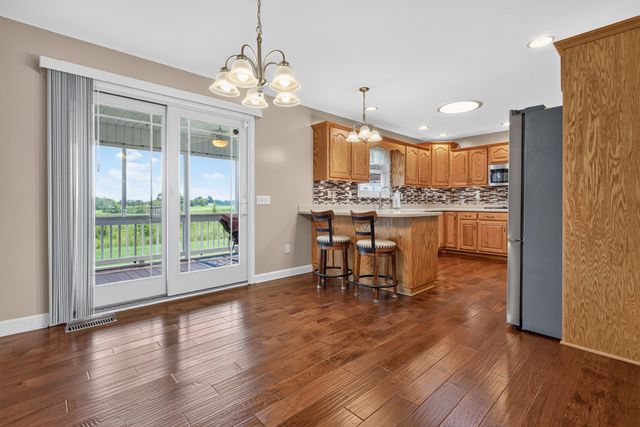218 Charlotte Dr, Winchester, TN 37398