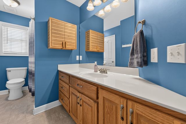 218 Charlotte Dr, Winchester, TN 37398