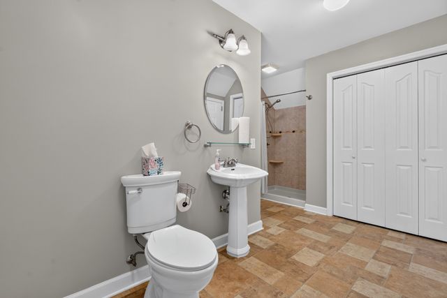 218 Charlotte Dr, Winchester, TN 37398