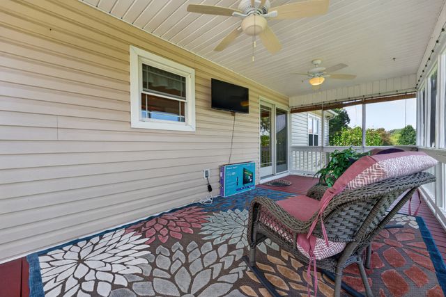 218 Charlotte Dr, Winchester, TN 37398