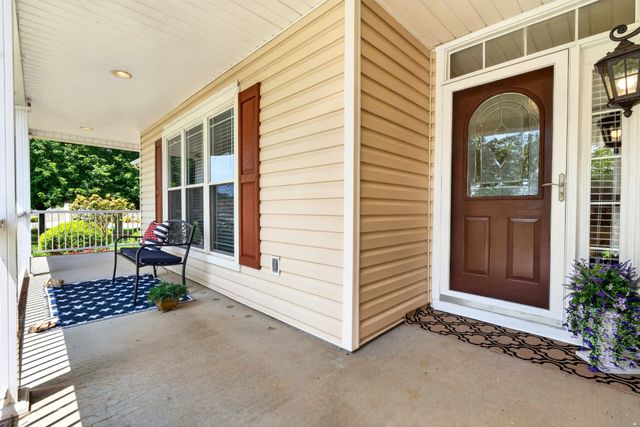 218 Charlotte Dr, Winchester, TN 37398