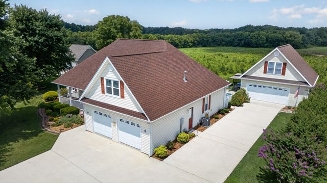 218 Charlotte Dr, Winchester, TN 37398