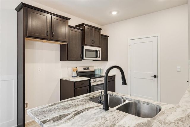 148 Chaucer Lane, Carrollton, GA 30117