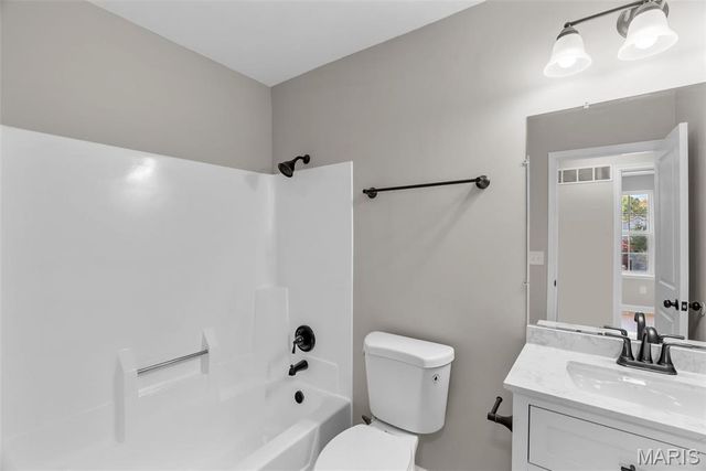 1309 Whispering Ridge Lane, St Peters, MO 63376
